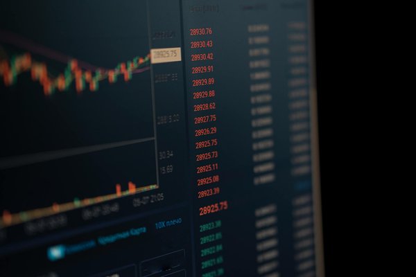 Tout savoir sur la fiscalité des cryptomonnaies: guide essentiel pour les investisseurs